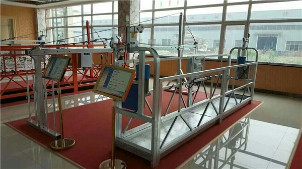 Pin-Type 800kg piekarināmā darba platforma ar 1,8 kw motora jaudu