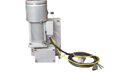 Wire rope traction hoist motor suspended working platform